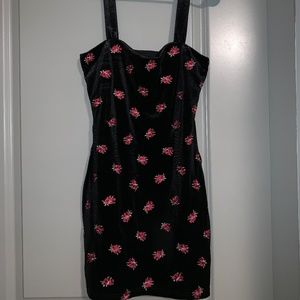 Black Velvet Rose Patterned Mini Dress